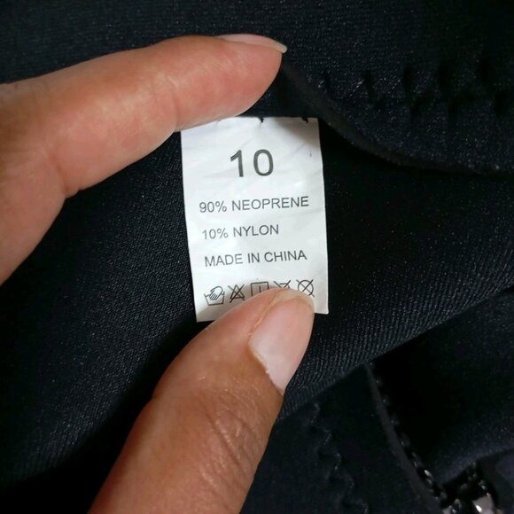 WETSUIT SIZE 10 HEVTO® VIGOR 1  NEOPRENE - COMPOSITION: NEOPRENE 90% NYLON 10% - Picture 2 of 7